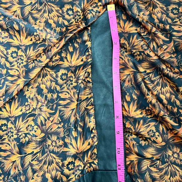 Vintage 80s Jacqueline Ferrar Classic Black Trench Coat with Floral Lining Med - Picture 13 of 13